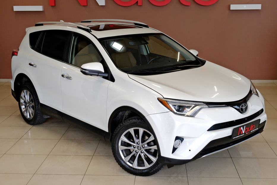 Продам Toyota Rav 4 2017 года в Одессе