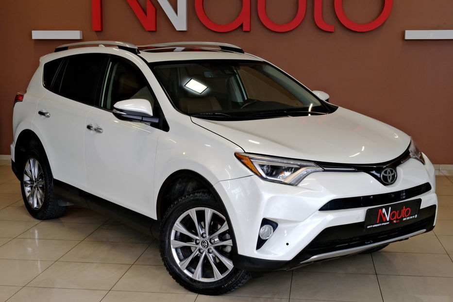 Продам Toyota Rav 4 2017 года в Одессе