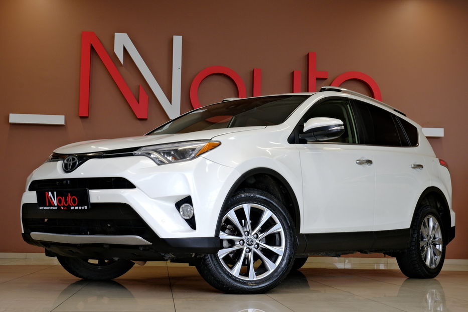 Продам Toyota Rav 4 2017 года в Одессе