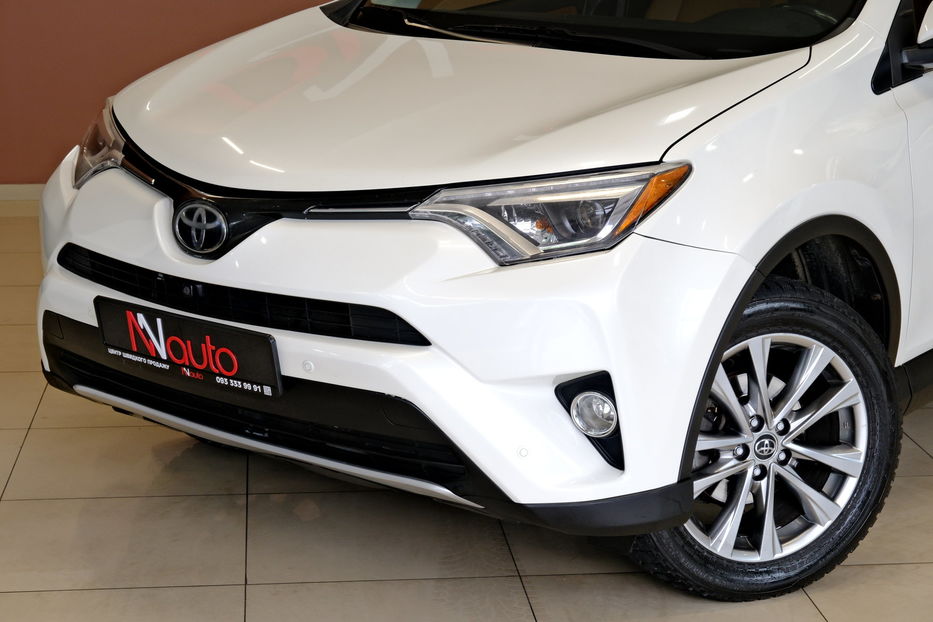 Продам Toyota Rav 4 2017 года в Одессе