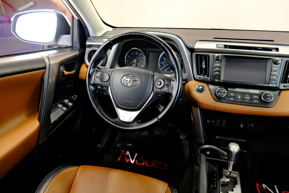 Продам Toyota Rav 4 2017 года в Одессе