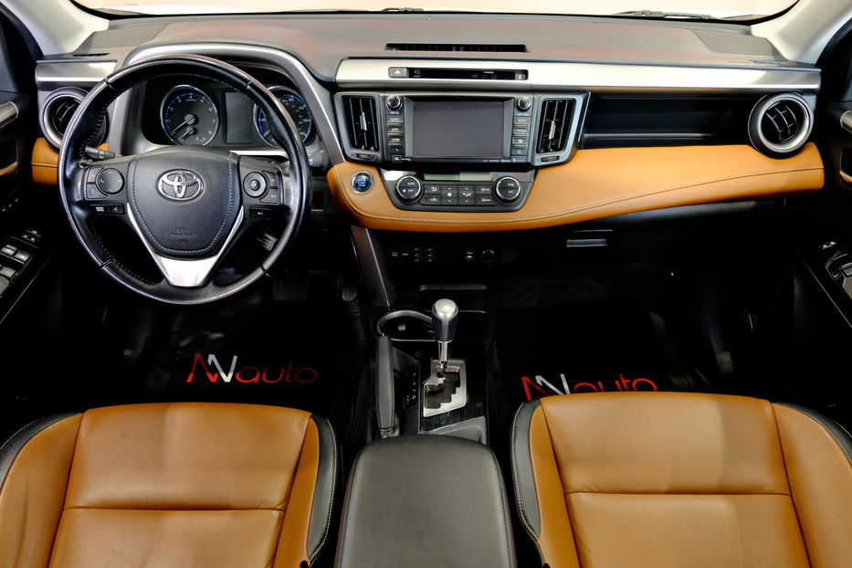 Продам Toyota Rav 4 2017 года в Одессе