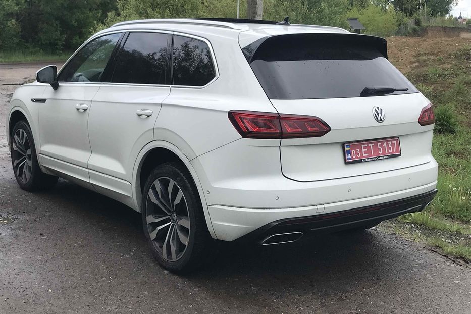 Продам Volkswagen Touareg R-LINE WEBASTO PANORAMA 210KW 2019 года в Львове