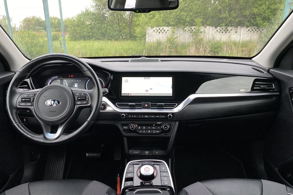 Продам Kia Niro 64кВт ТепловийПдгрвкермасидінь 2020 года в Львове