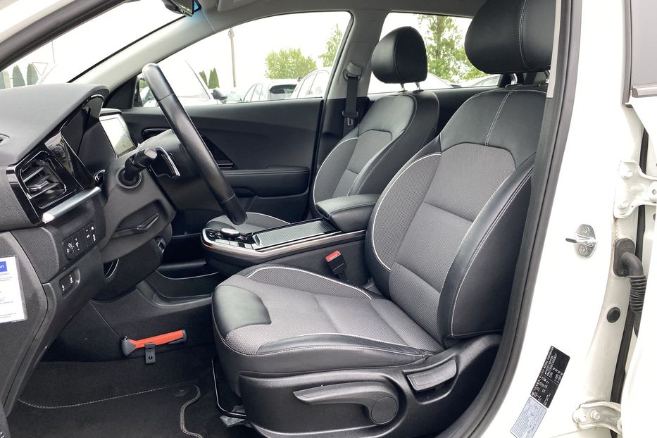 Продам Kia Niro 64кВт ТепловийПдгрвкермасидінь 2020 года в Львове