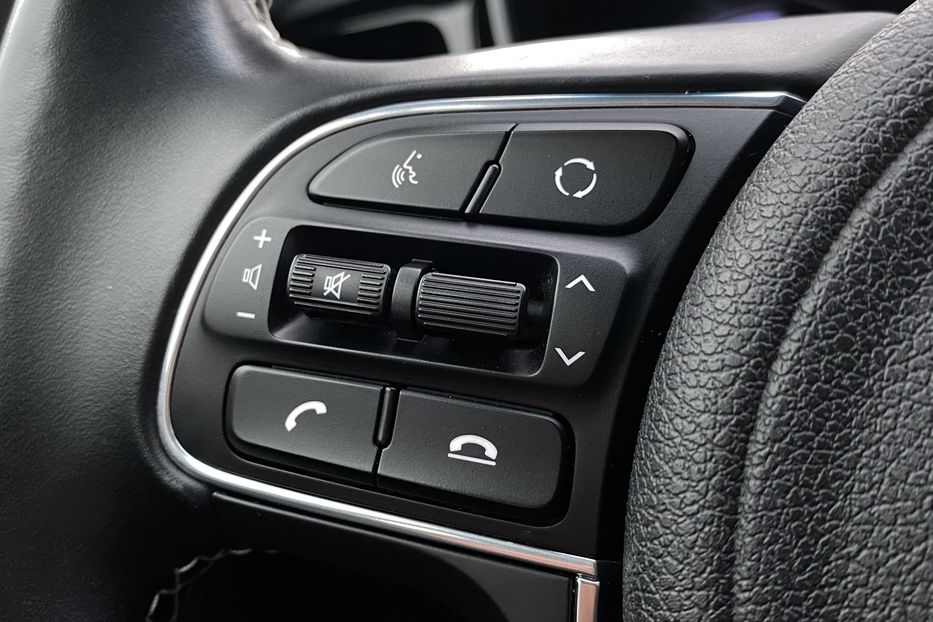 Продам Kia Niro 64кВт ТепловийПдгрвкермасидінь 2020 года в Львове
