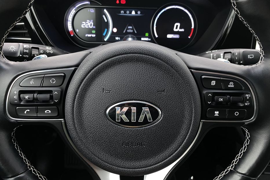 Продам Kia Niro 64кВт ТепловийПдгрвкермасидінь 2020 года в Львове