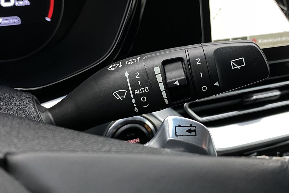 Продам Kia Niro 64кВт ТепловийПдгрвкермасидінь 2020 года в Львове