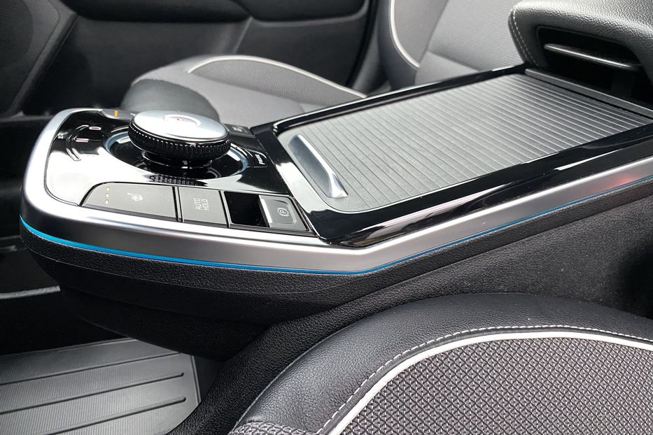 Продам Kia Niro 64кВт ТепловийПдгрвкермасидінь 2020 года в Львове