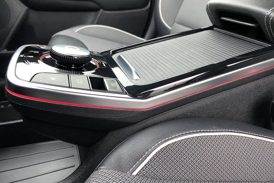 Продам Kia Niro 64кВт ТепловийПдгрвкермасидінь 2020 года в Львове