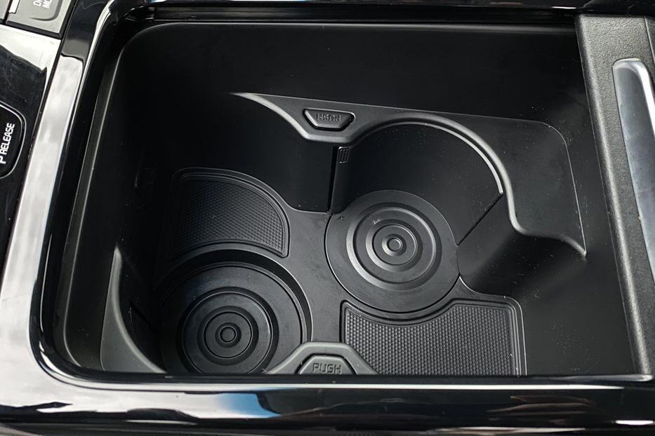 Продам Kia Niro 64кВт ТепловийПдгрвкермасидінь 2020 года в Львове