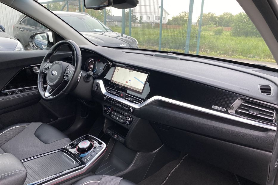 Продам Kia Niro 64кВт ТепловийПдгрвкермасидінь 2020 года в Львове