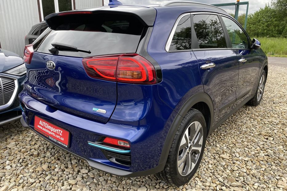 Продам Kia Niro 64 kWh Макс. комплектація 2021 года в Львове
