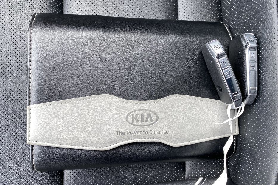 Продам Kia Niro 64 kWh Макс. комплектація 2021 года в Львове