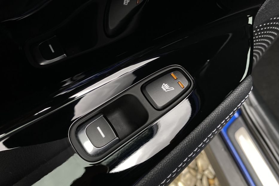Продам Kia Niro 64 kWh Макс. комплектація 2021 года в Львове