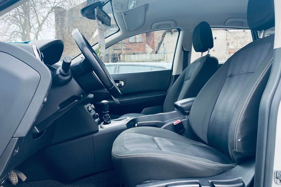 Продам Nissan Qashqai 2012 года в Днепре