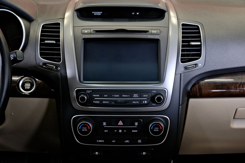 Продам Kia Sorento 2015 года в Одессе