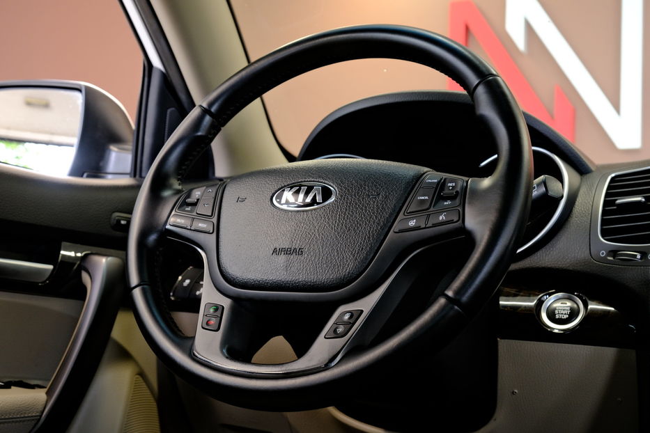 Продам Kia Sorento 2015 года в Одессе