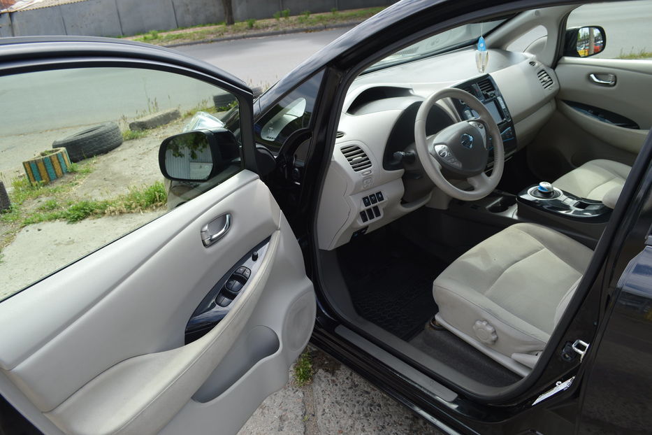 Продам Nissan Leaf 2012 года в Одессе