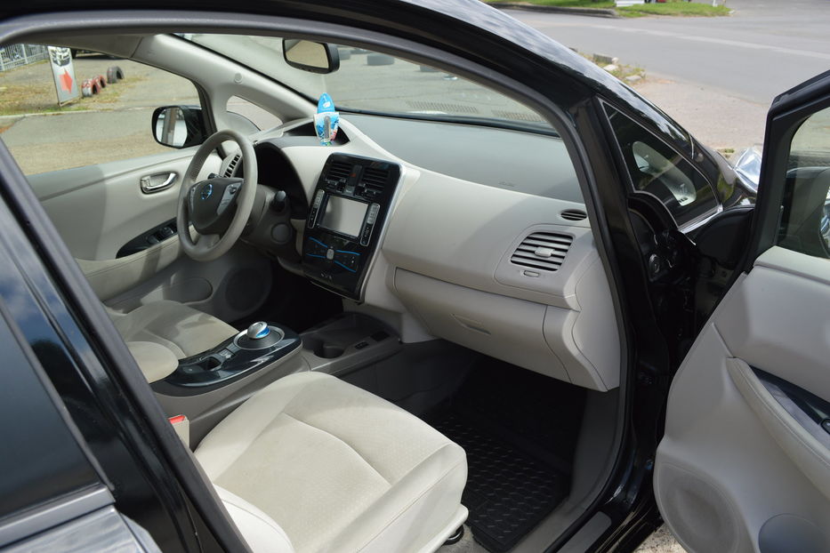 Продам Nissan Leaf 2012 года в Одессе