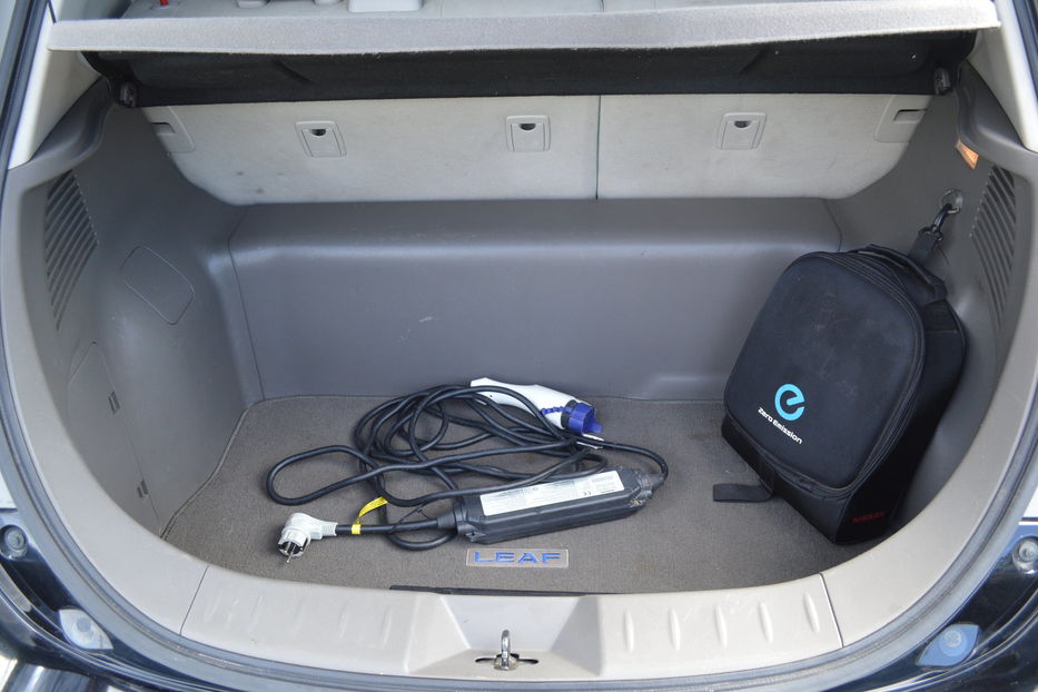 Продам Nissan Leaf 2012 года в Одессе
