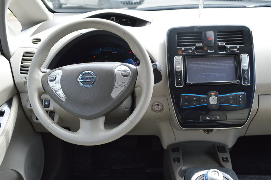 Продам Nissan Leaf 2012 года в Одессе