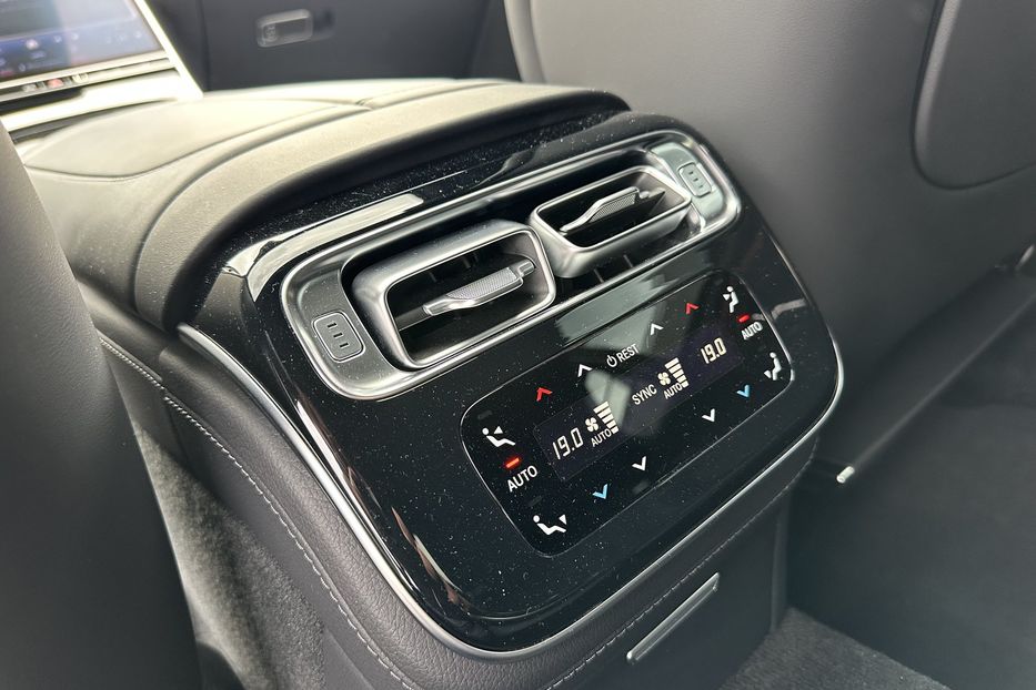 Продам Mercedes-Benz S-Class 400d 4matic AMG 2023 года в Киеве