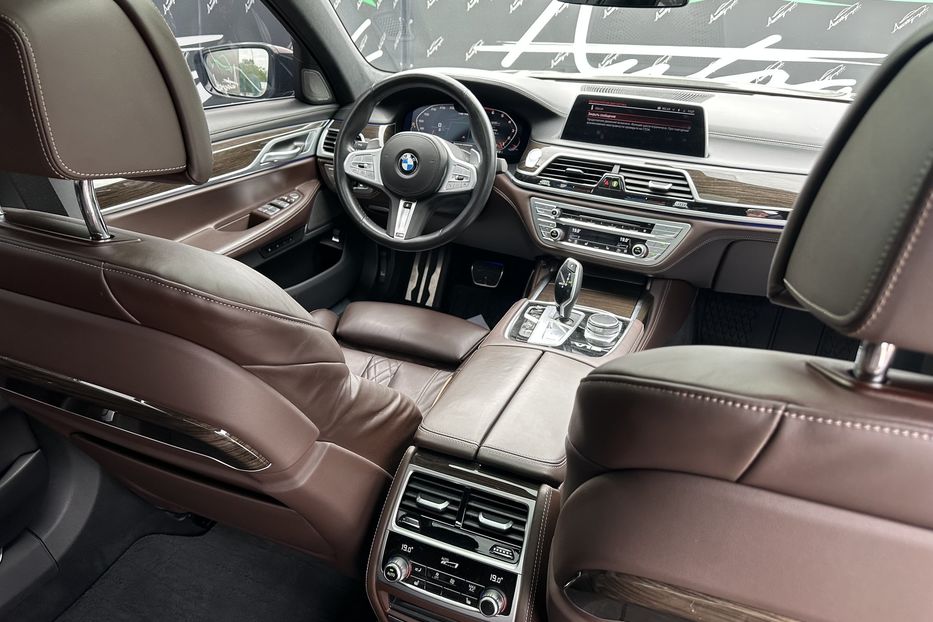 Продам BMW 760 Xdrive 2021 года в Киеве