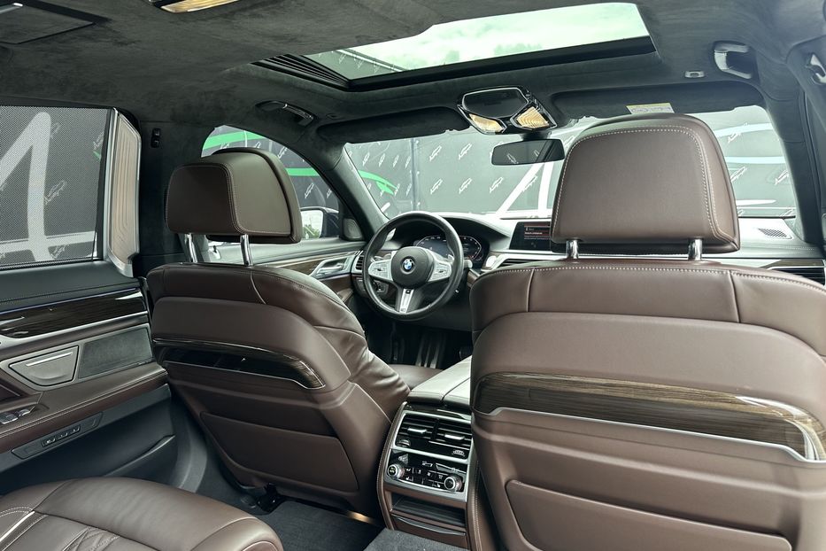 Продам BMW 760 Xdrive 2021 года в Киеве