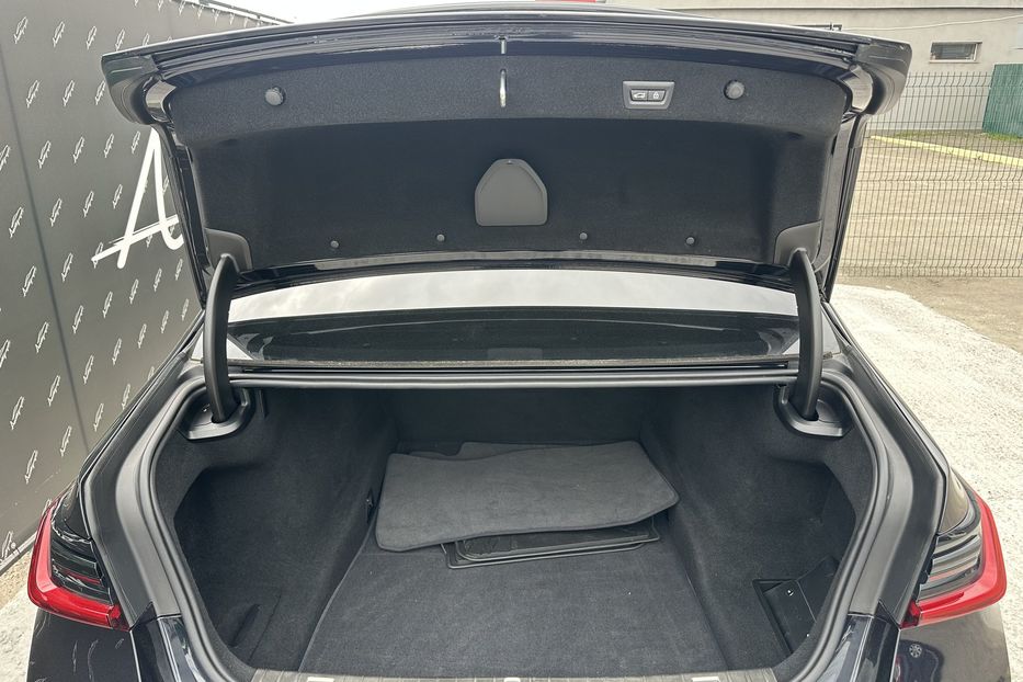 Продам BMW 760 Xdrive 2021 года в Киеве