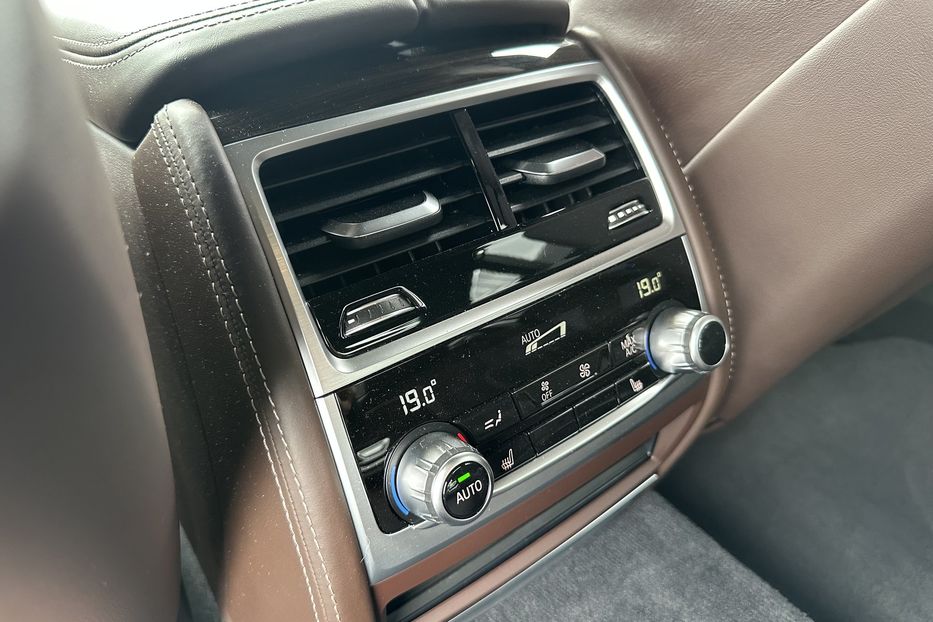 Продам BMW 760 Xdrive 2021 года в Киеве