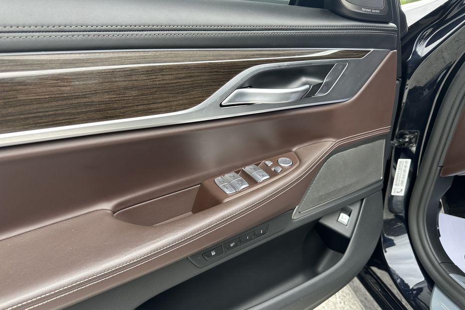 Продам BMW 760 Xdrive 2021 года в Киеве