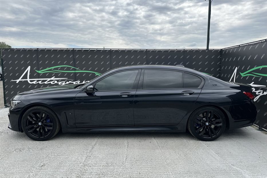 Продам BMW 760 Xdrive 2021 года в Киеве