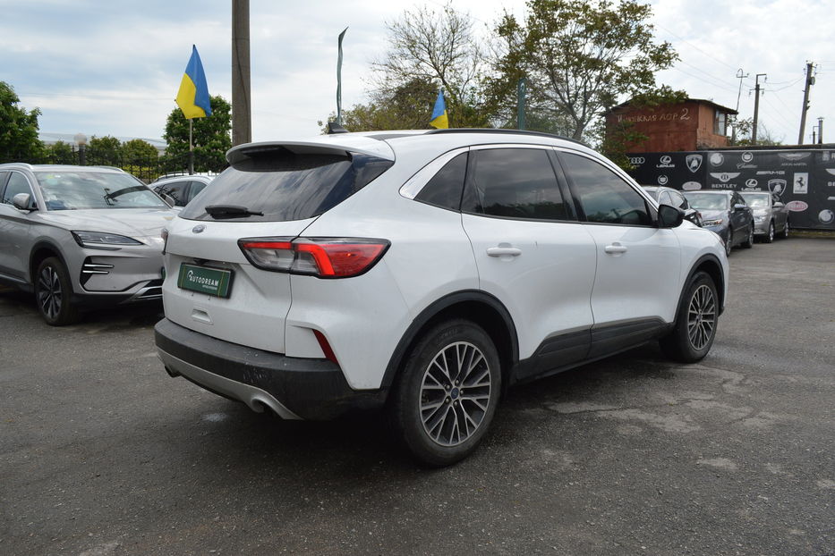 Продам Ford Escape Hybrid PLUG-IN 2022 года в Одессе