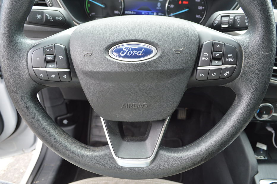 Продам Ford Escape Hybrid PLUG-IN 2022 года в Одессе