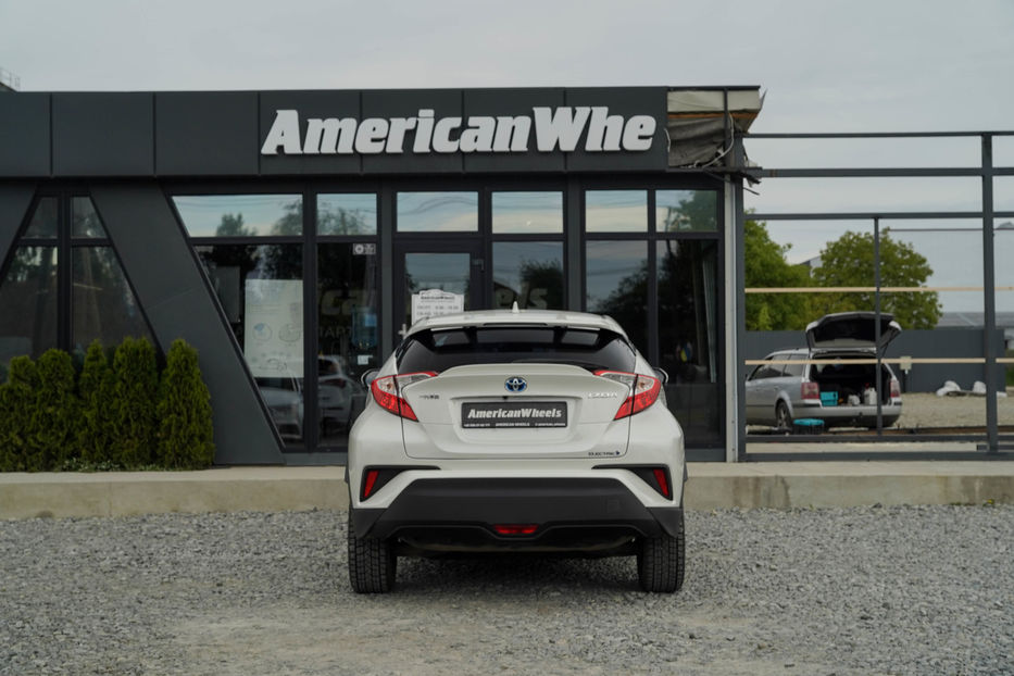 Продам Toyota C-HR (Izoa) 2021 года в Черновцах