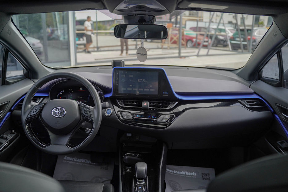 Продам Toyota C-HR (Izoa) 2021 года в Черновцах