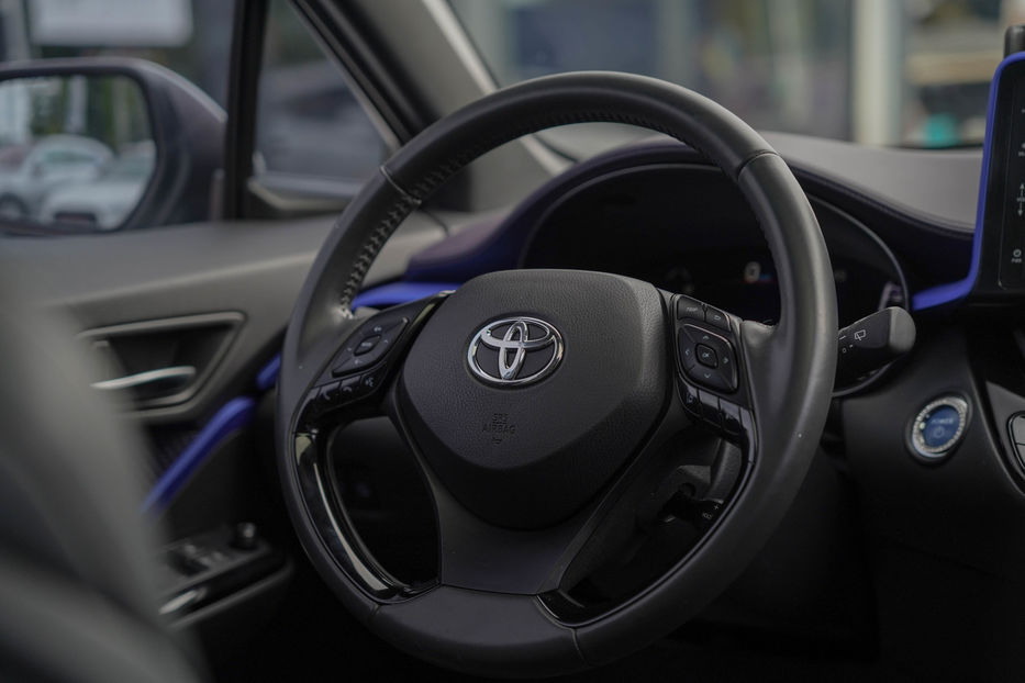 Продам Toyota C-HR (Izoa) 2021 года в Черновцах