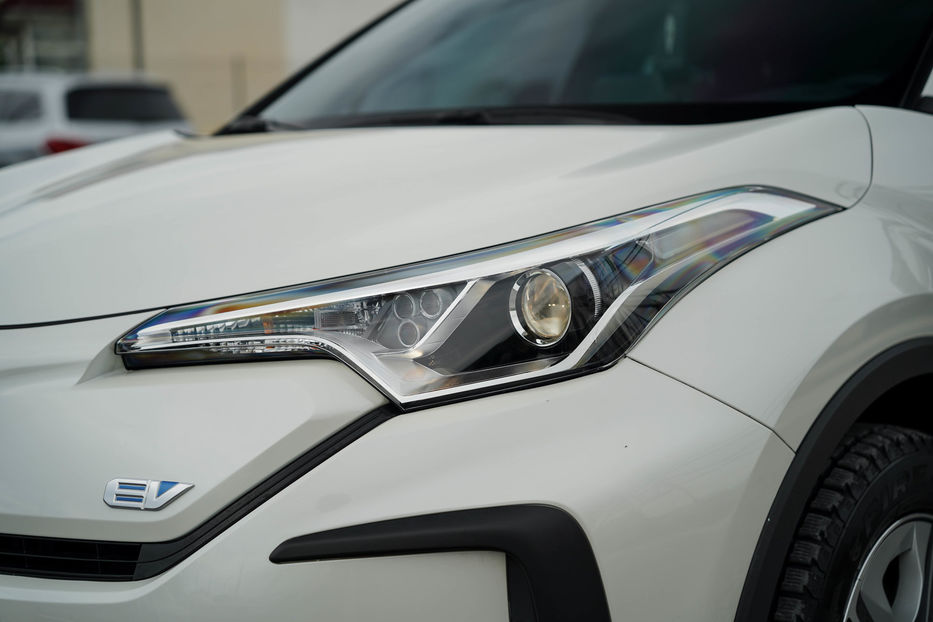 Продам Toyota C-HR (Izoa) 2021 года в Черновцах