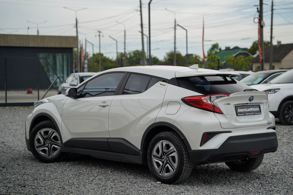 Продам Toyota C-HR (Izoa) 2021 года в Черновцах