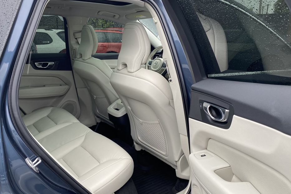Продам Volvo XC60 2021 года в Луцке