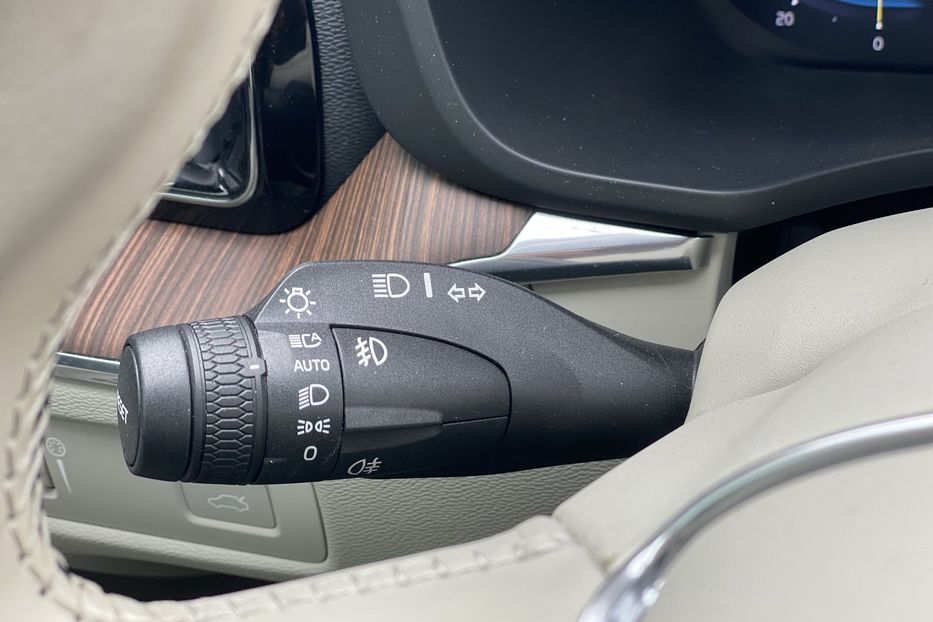 Продам Volvo XC60 2021 года в Луцке