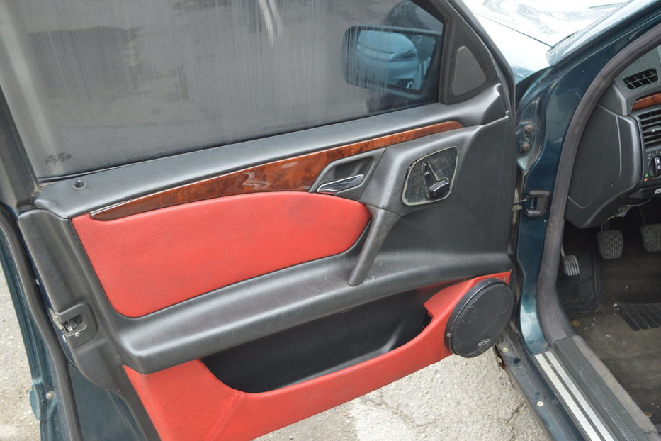 Продам Mercedes-Benz E-Class 2.0 Kompresor 1997 года в Одессе