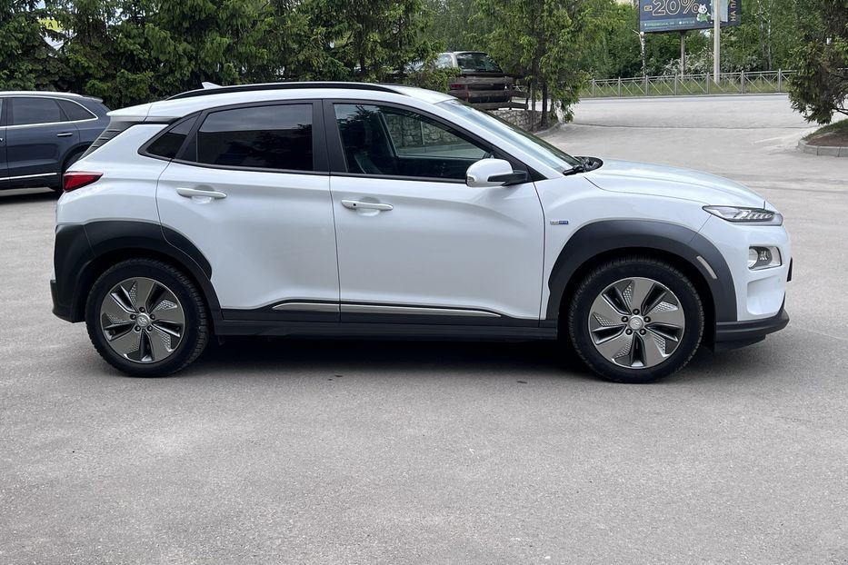 Продам Hyundai Kona Ecectric 64kW Premium 2020 года в Тернополе