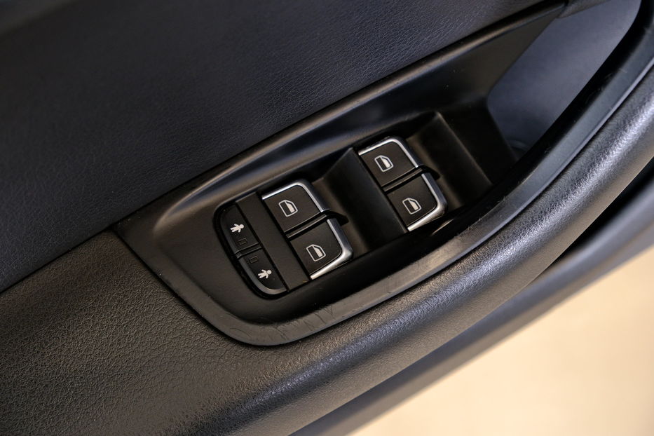Продам Audi A6 2016 года в Одессе