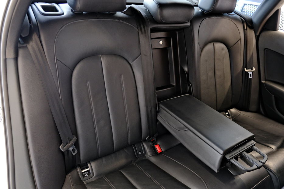 Продам Audi A6 2016 года в Одессе