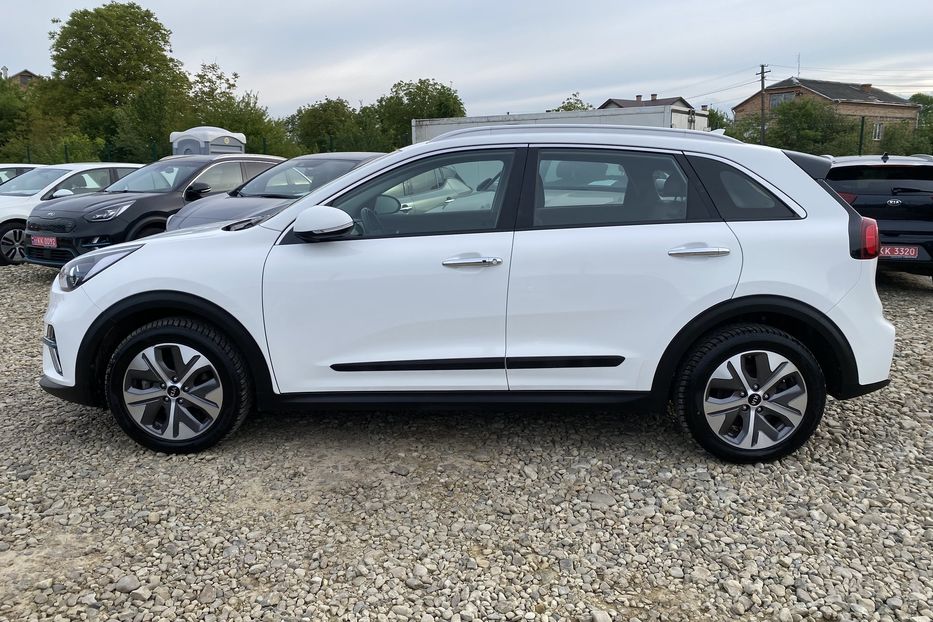 Продам Kia Niro 64кВтТепловийПдгрівсиідньКерма 2021 года в Львове