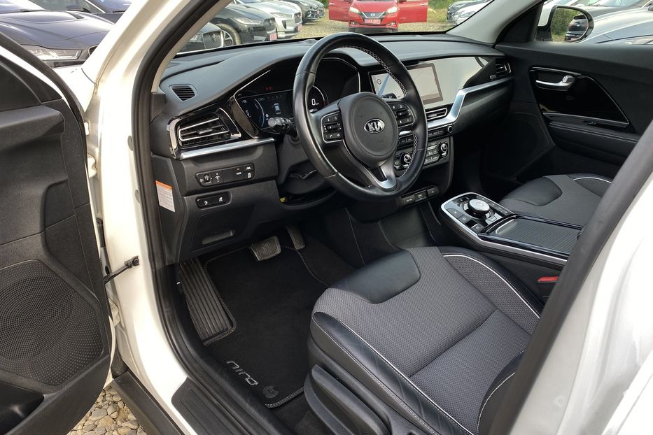 Продам Kia Niro 64кВтТепловийПдгрівсиідньКерма 2021 года в Львове