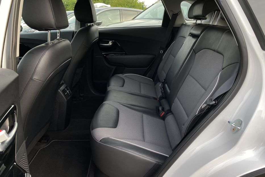 Продам Kia Niro 64кВтТепловийПдгрівсиідньКерма 2021 года в Львове