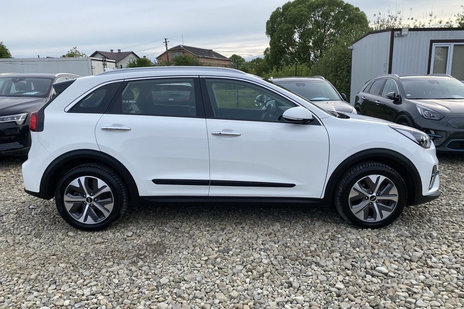 Продам Kia Niro 64кВтТепловийПдгрівсиідньКерма 2021 года в Львове